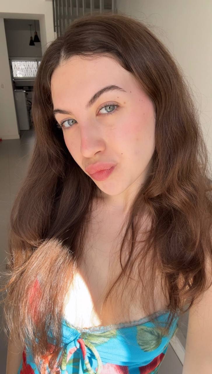 Nude girl Amber in Vatican