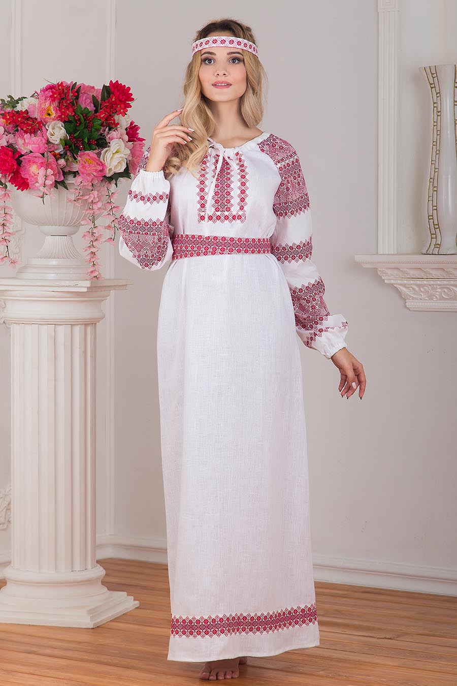 Women in Slavic costumes in Vatican